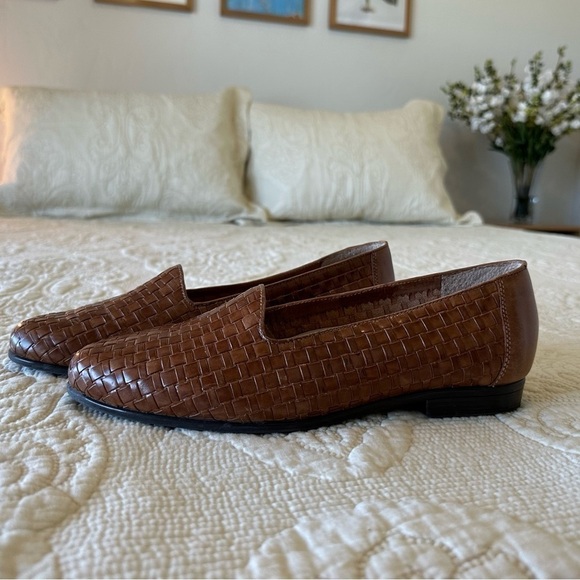 Trotters Liz Loafers in Cognac - size 9.5 - Picture 6 of 9